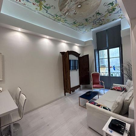 Luxury Apartment In The Heart Of Old Town Nice. Εξωτερικό φωτογραφία
